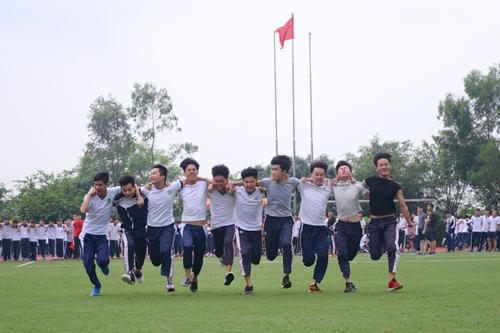 擁抱春天 全民健身 ——我校第五屆趣味運動會盛大開幕