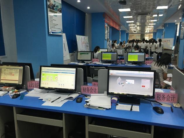 我校教師到廣東省機械技師學院交流學習