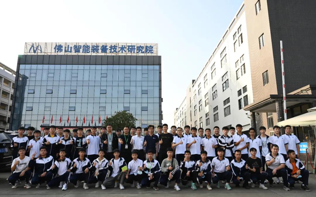 校企融合 | 我校機器人專業學子近距離接觸“就業”
