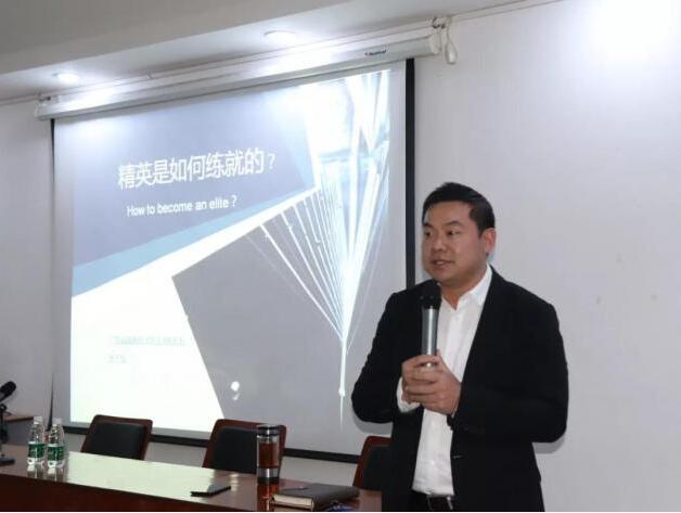高新熱聞|張天培校長解答高新人應如何成為精英